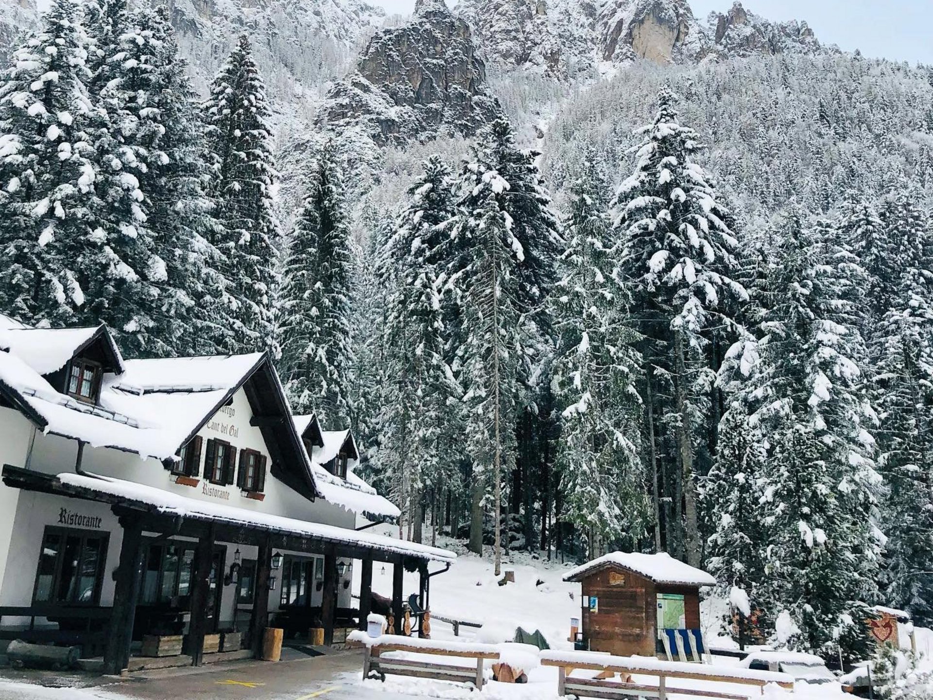 La maestosità delle Dolomiti a Primiero San Martino di Castrozza